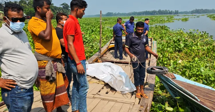 নাজিরপুরে ট্রলার ডুবি: নিখোঁজের ৩ দিন পর গৃহবধূর মরদেহ উদ্ধার