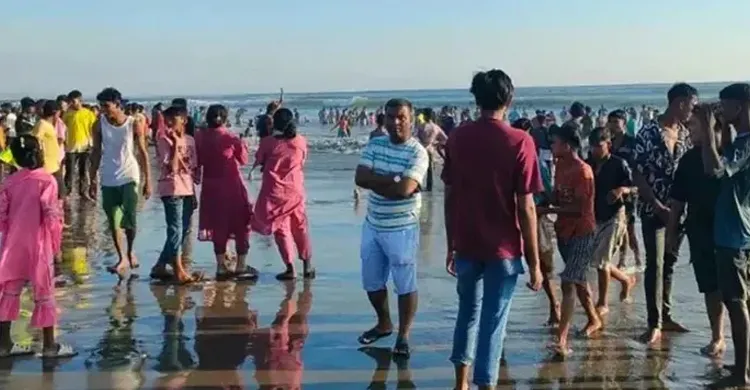 কক্সবাজার সমুদ্র সৈকতে ৪ জনের মৃত্যু, এখনও নিখোঁজ ১