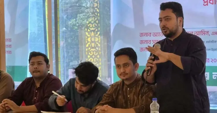 রাষ্ট্রীয় কাঠামো সংস্কার না হলে ক্ষমতায় যিনিই যাবেন হাসিনা হয়ে উঠবেন: নাহিদ ইসলাম