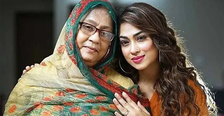 মা হারালেন চিত্রনায়িকা পপি