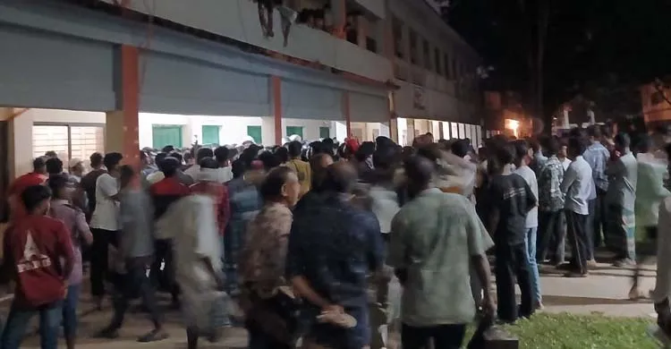শিক্ষককে শিক্ষার্থীর ঘুষি, চুনারুঘাটে দিনভর বিক্ষোভের পর পরিস্থিতি শান্ত