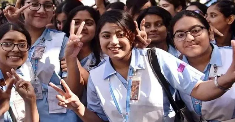 এইচএসসির ফল প্রকাশ আজ, জানবেন যেভাবে